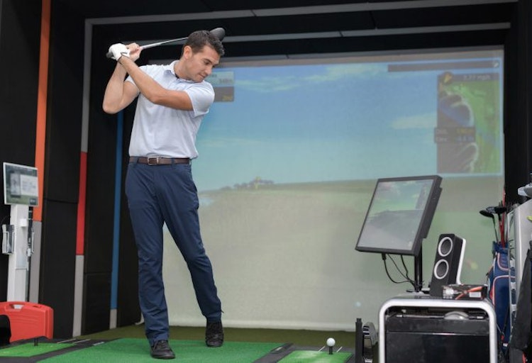 Tee Up a Good Time at These 10+ YDH Golf Simulators